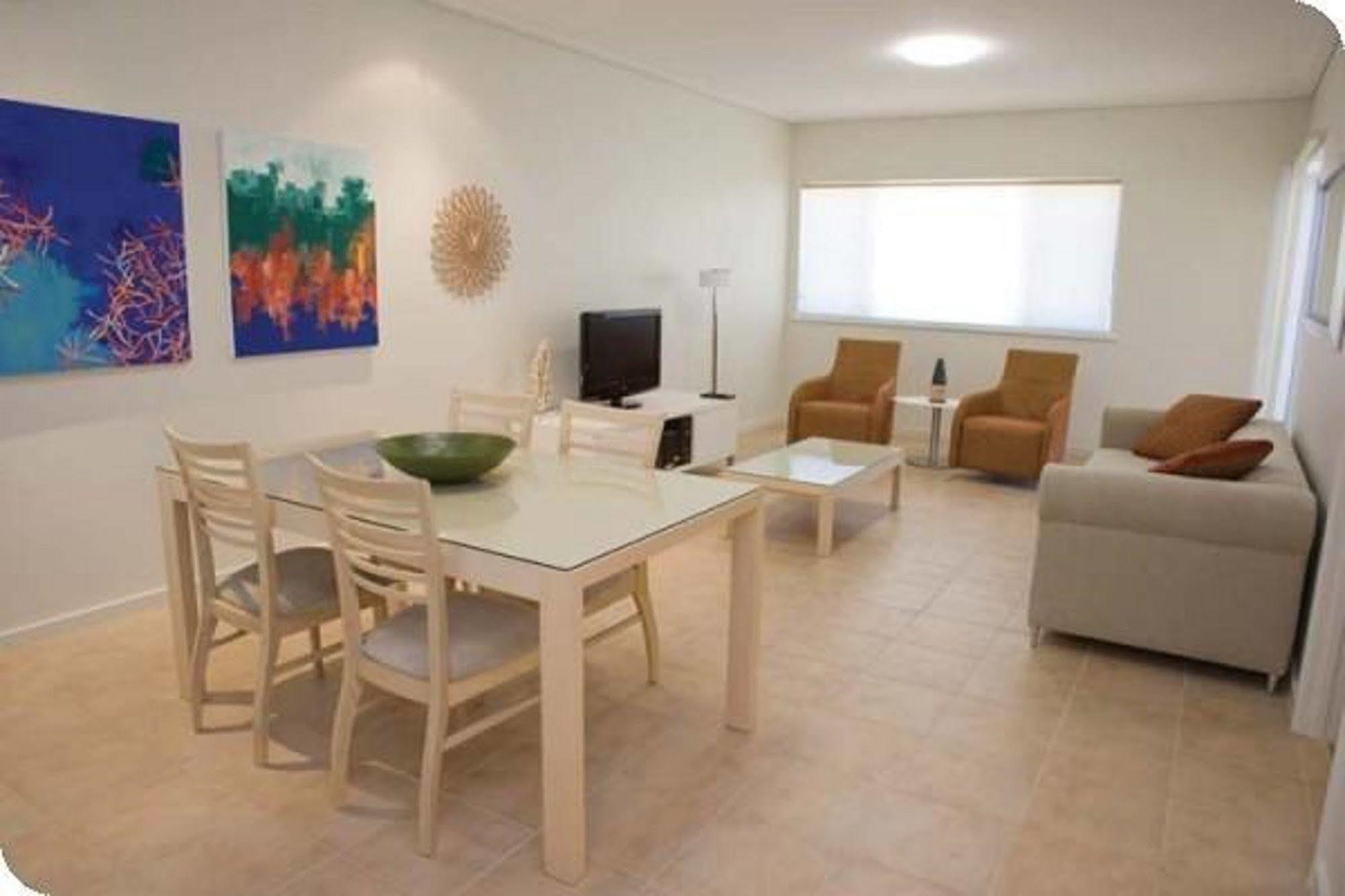 Broadwater Mariner Resort Джералдтон Екстериор снимка